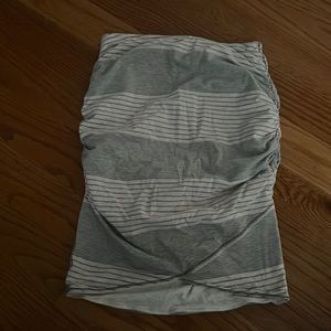 LULULEMON TUBE TOP/SKIRT SIZE 6 BARLEY WORN